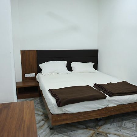 Hotel Aaram Kalupur Ahmedabad Extérieur photo