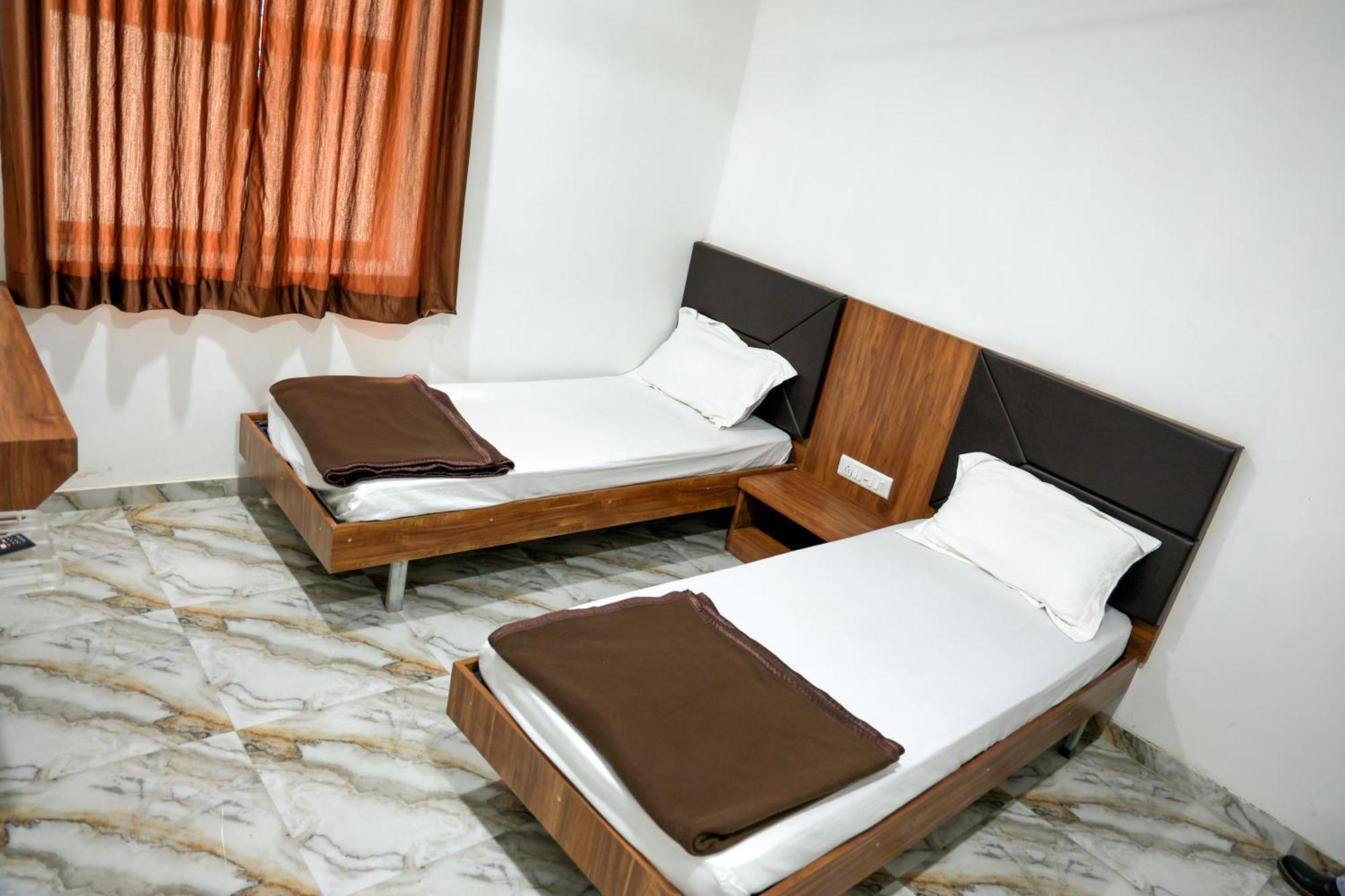 Hotel Aaram Kalupur Ahmedabad Extérieur photo