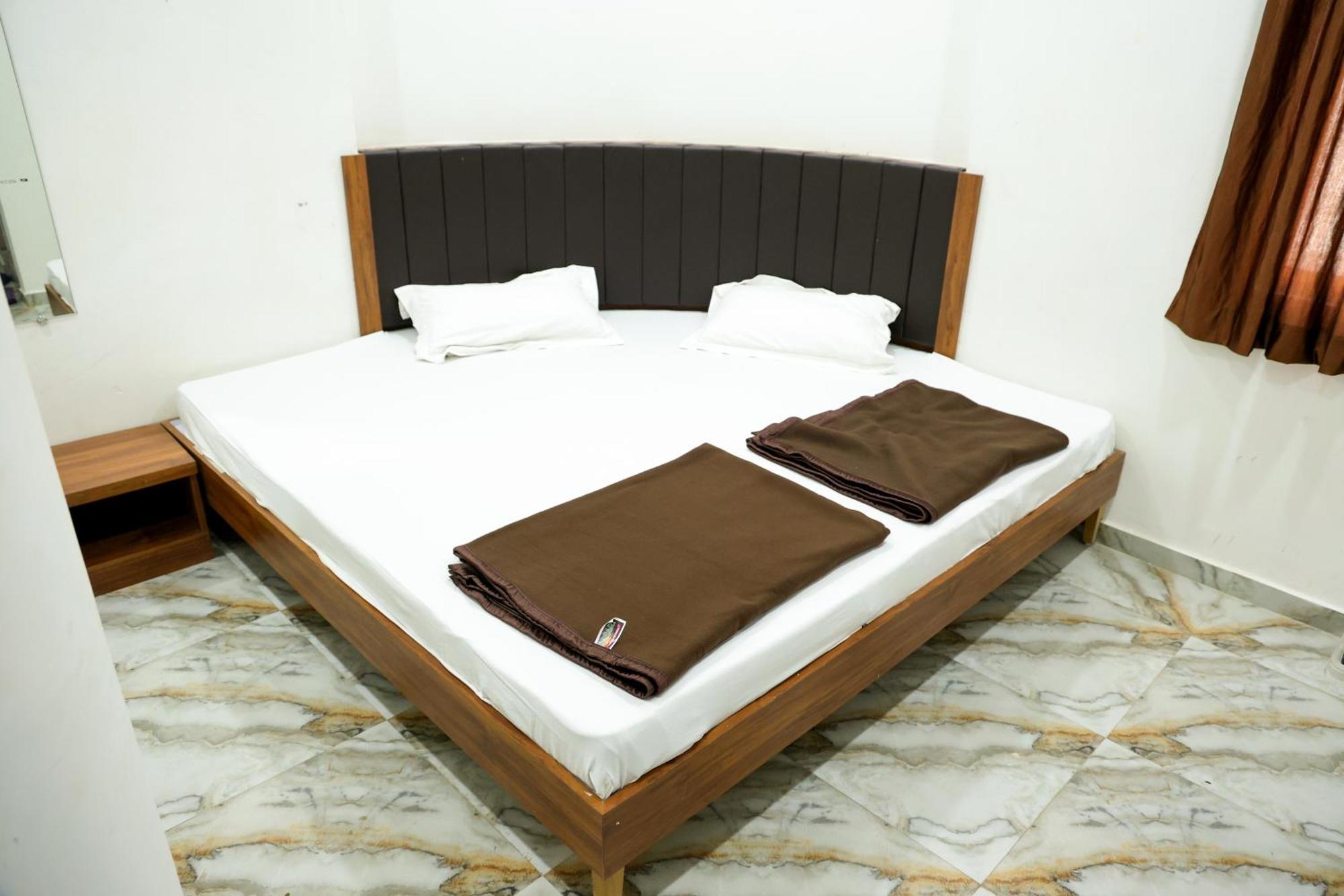 Hotel Aaram Kalupur Ahmedabad Extérieur photo