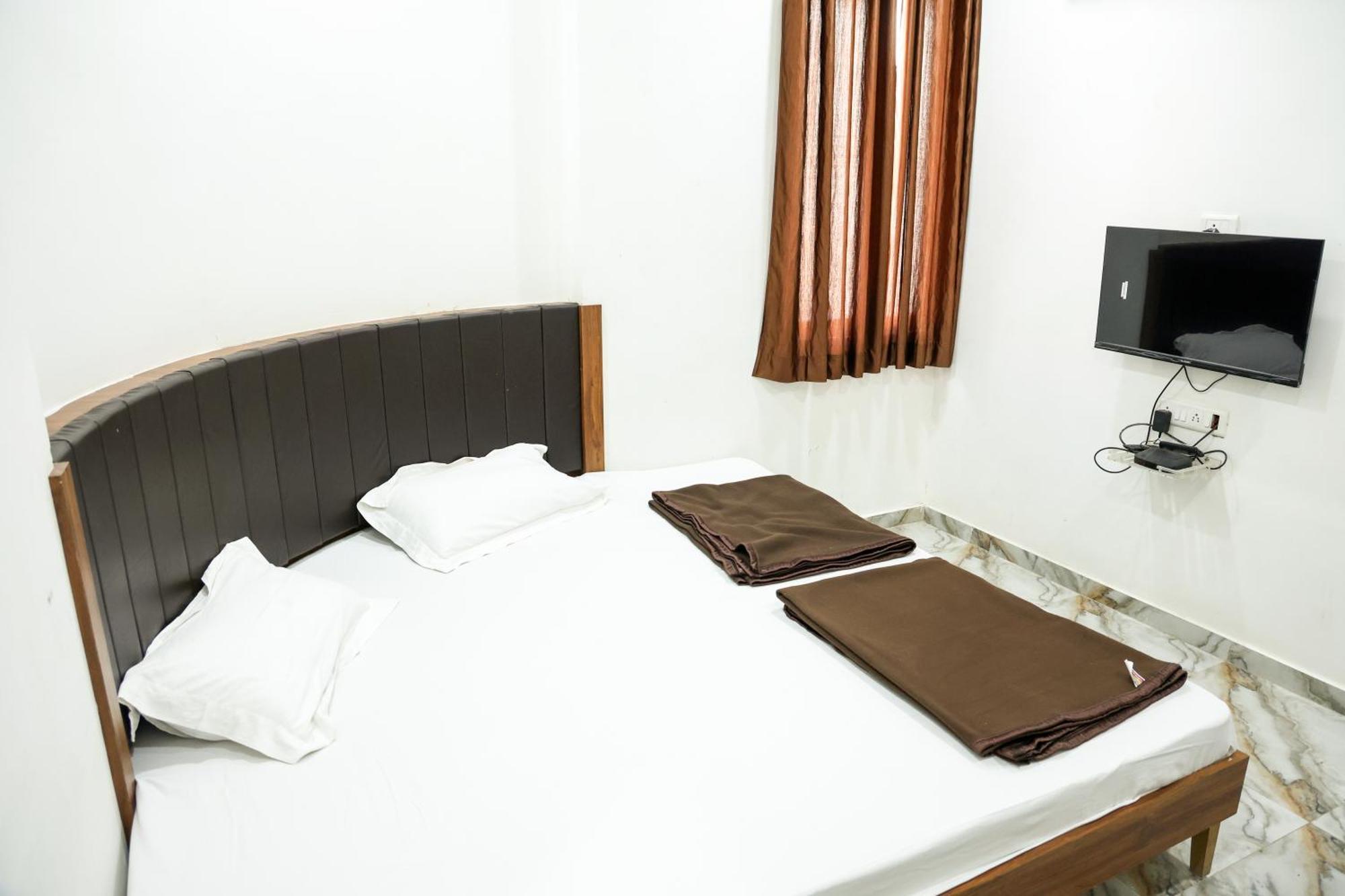 Hotel Aaram Kalupur Ahmedabad Extérieur photo
