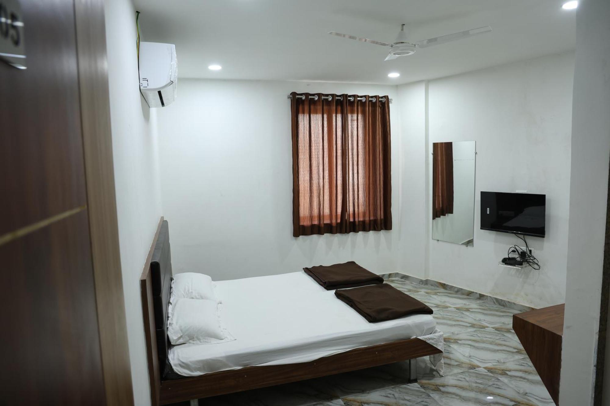 Hotel Aaram Kalupur Ahmedabad Extérieur photo